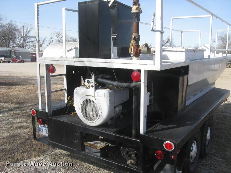 image for item L3939 1987 Bowie 1100TR hydromulcher