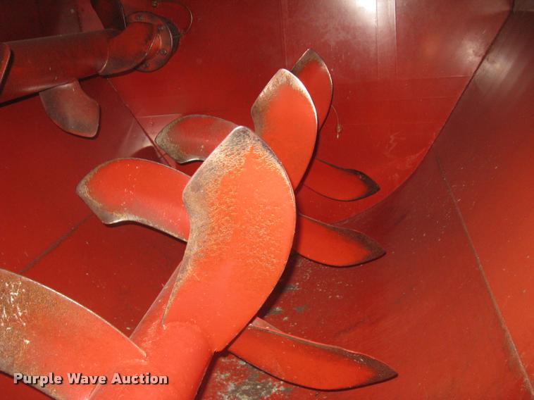 image for item L3939 1987 Bowie 1100TR hydromulcher