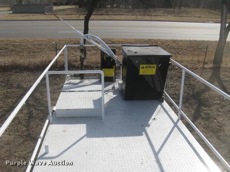 image for item L3939 1987 Bowie 1100TR hydromulcher