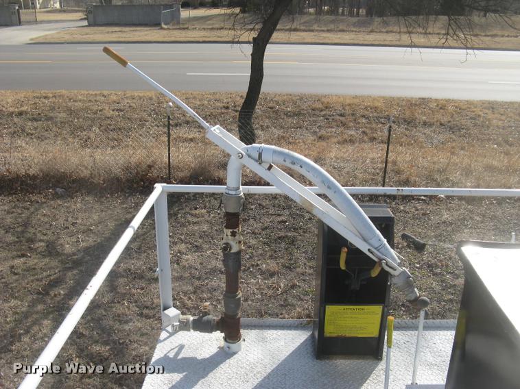 image for item L3939 1987 Bowie 1100TR hydromulcher