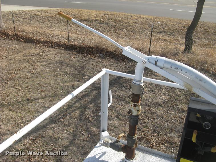 image for item L3939 1987 Bowie 1100TR hydromulcher