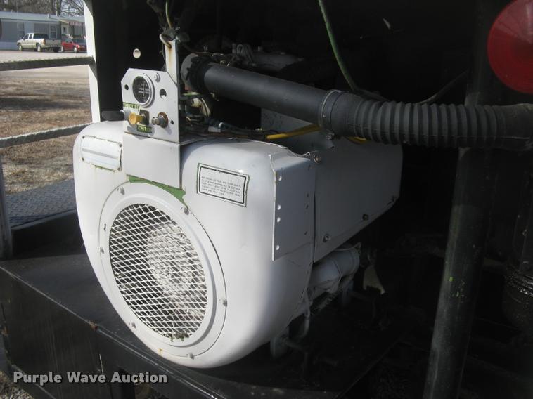 image for item L3939 1987 Bowie 1100TR hydromulcher