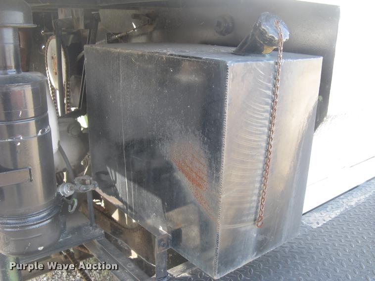 image for item L3939 1987 Bowie 1100TR hydromulcher