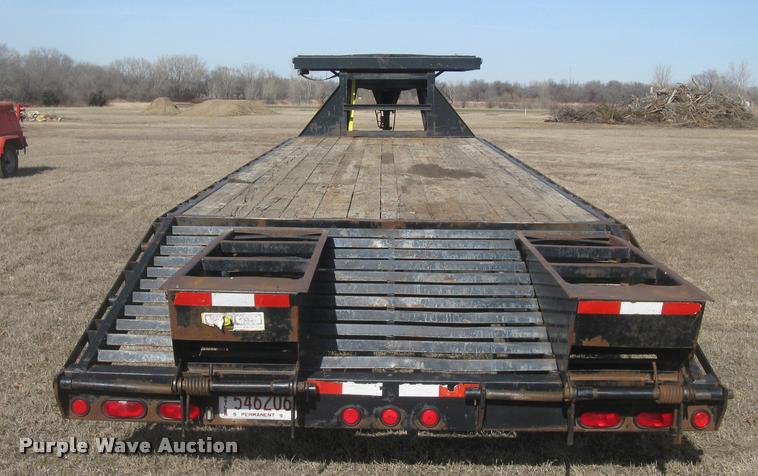 image for item L3941 2004 PJ equipment trailer