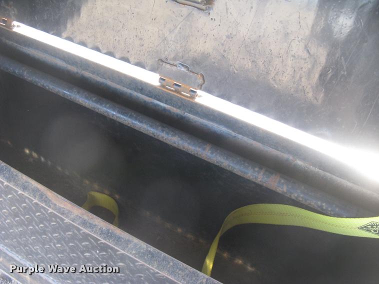 image for item L3941 2004 PJ equipment trailer