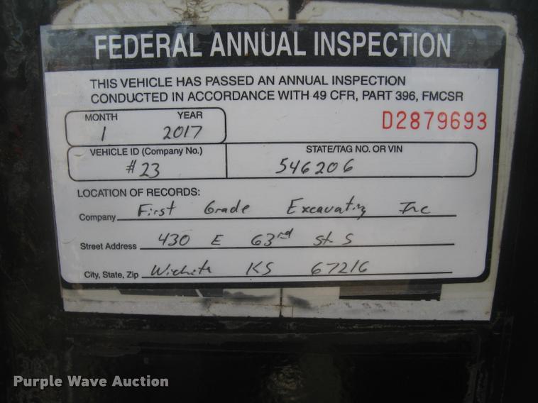 image for item L3941 2004 PJ equipment trailer