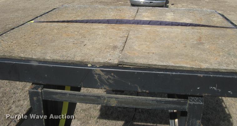 image for item L3941 2004 PJ equipment trailer