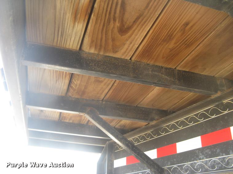 image for item L3941 2004 PJ equipment trailer