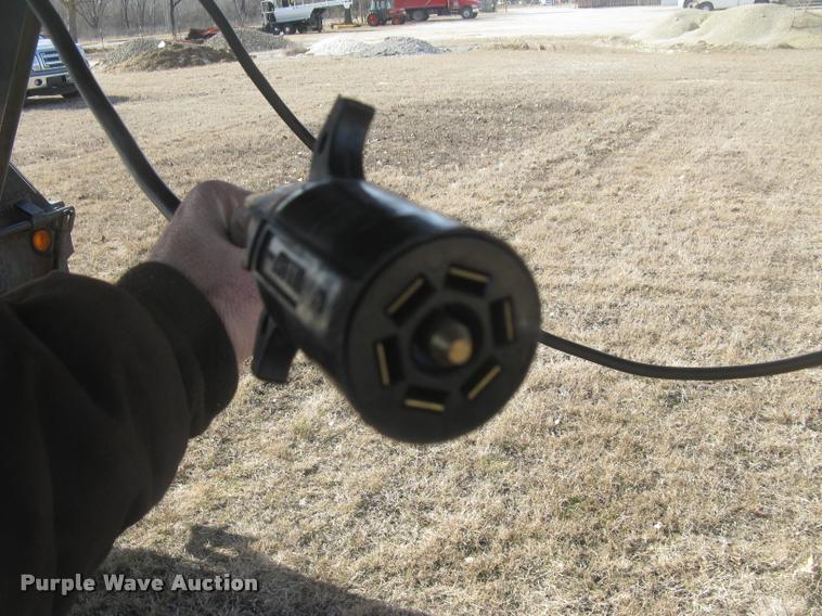 image for item L3941 2004 PJ equipment trailer