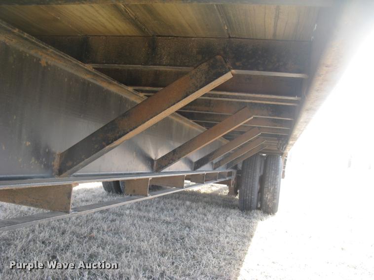 image for item L3941 2004 PJ equipment trailer