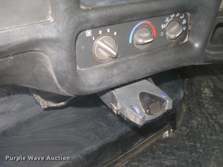 image for item L3943 2004 GMC C5500 flatbed truck