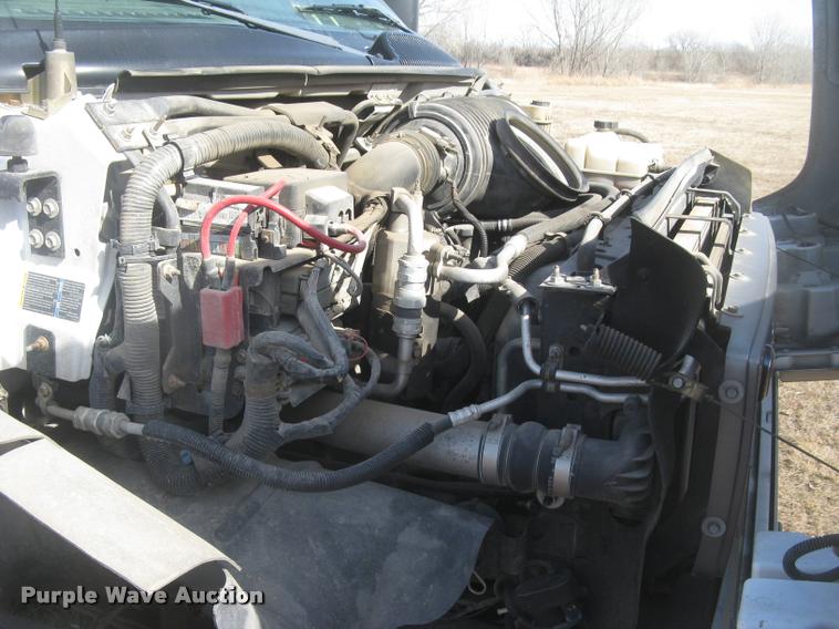 image for item L3943 2004 GMC C5500 flatbed truck