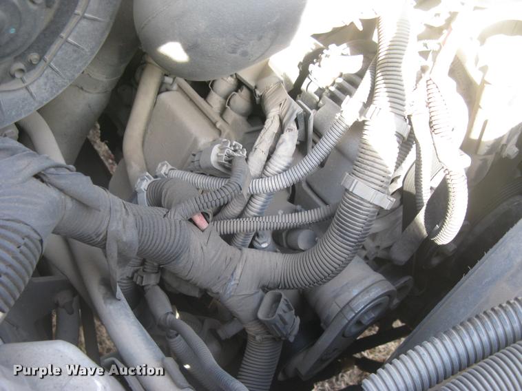 image for item L3943 2004 GMC C5500 flatbed truck