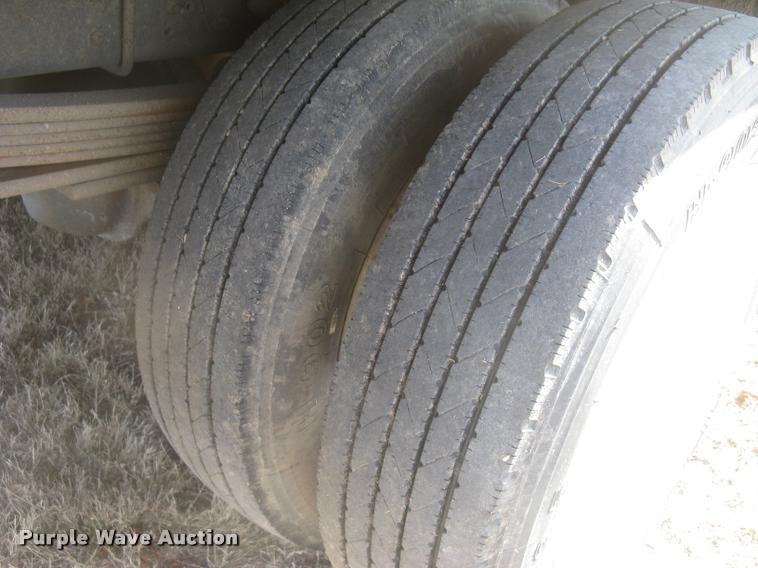 image for item L3943 2004 GMC C5500 flatbed truck