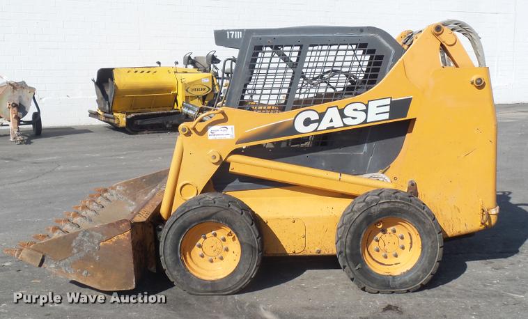image for item L4593 2007 Case 465 skid steer