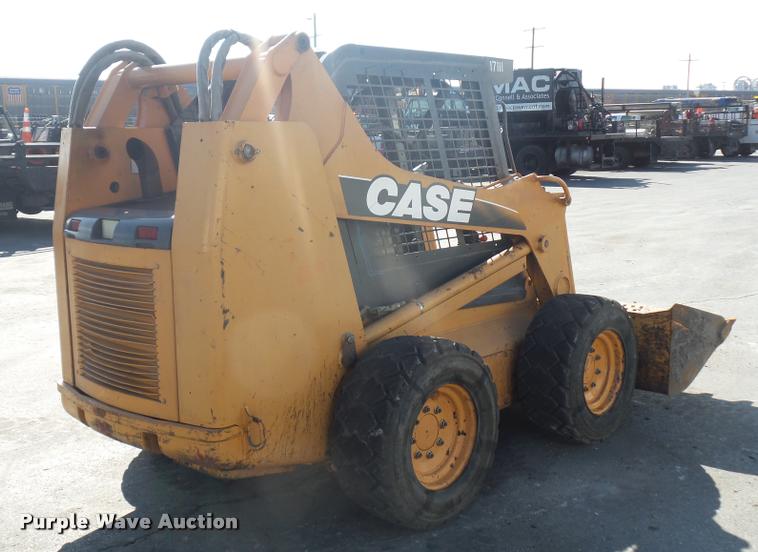 image for item L4593 2007 Case 465 skid steer