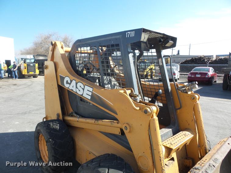 image for item L4593 2007 Case 465 skid steer