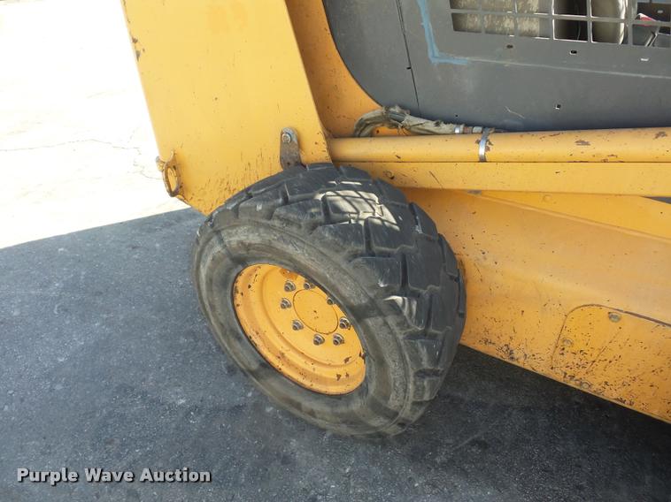 image for item L4593 2007 Case 465 skid steer