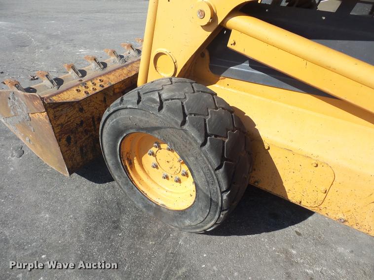 image for item L4593 2007 Case 465 skid steer