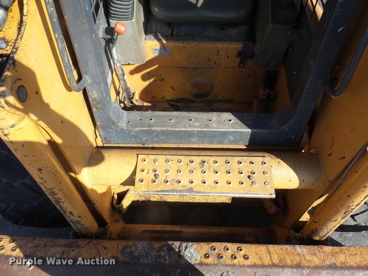 image for item L4593 2007 Case 465 skid steer