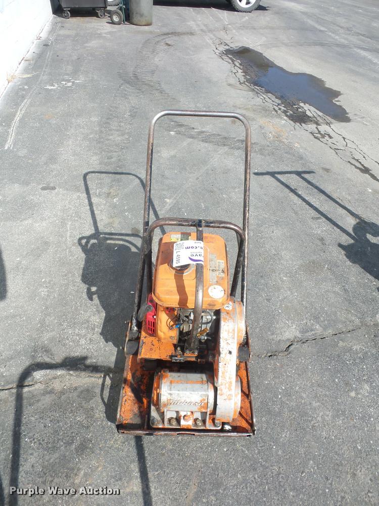 image for item L4595 Multi Quip MVC-90L plate compactor