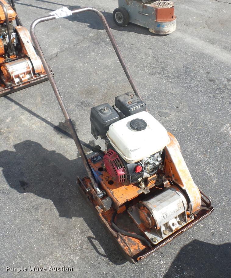 image for item L4596 Multi Quip MVC-90H plate compactor