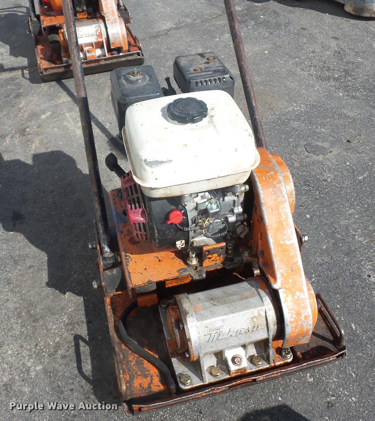 image for item L4596 Multi Quip MVC-90H plate compactor