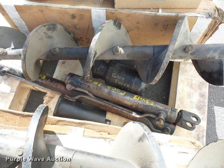 image for item L4598 LeeBoy 8515 paver parts