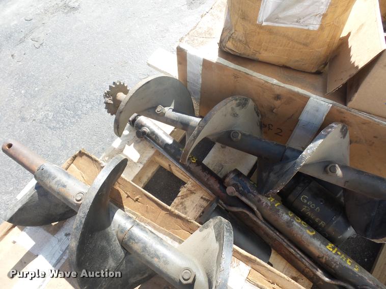 image for item L4598 LeeBoy 8515 paver parts