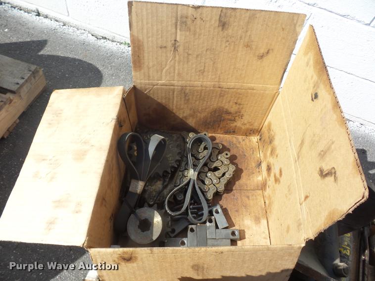 image for item L4598 LeeBoy 8515 paver parts