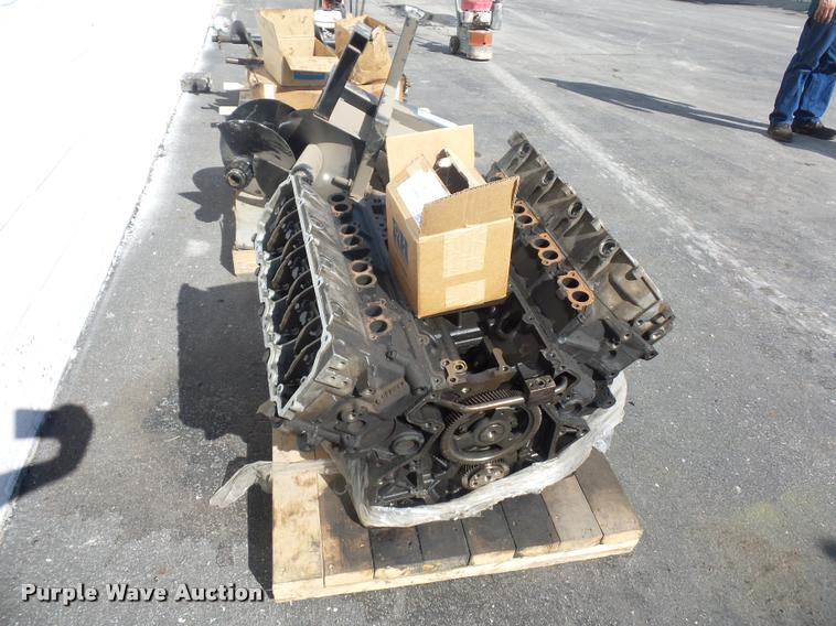 image for item L4599 6.0L V8 diesel engine