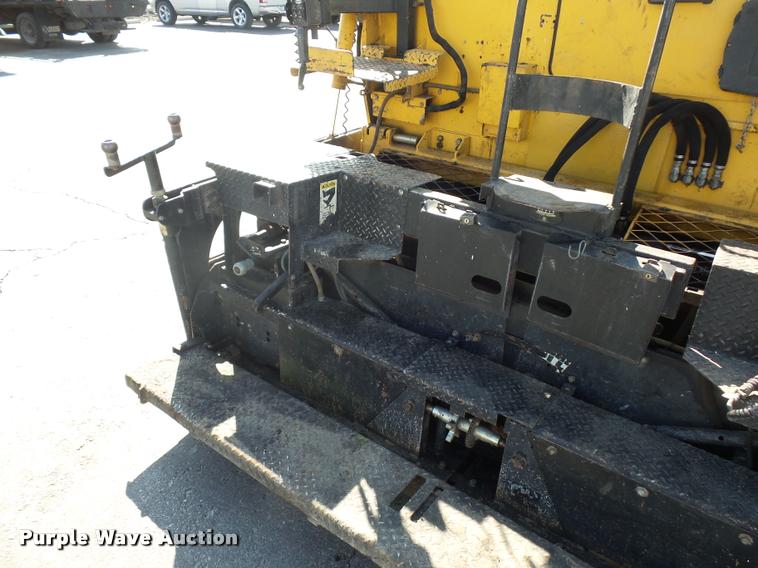 image for item L4600 2012 Weiler P-385 paver