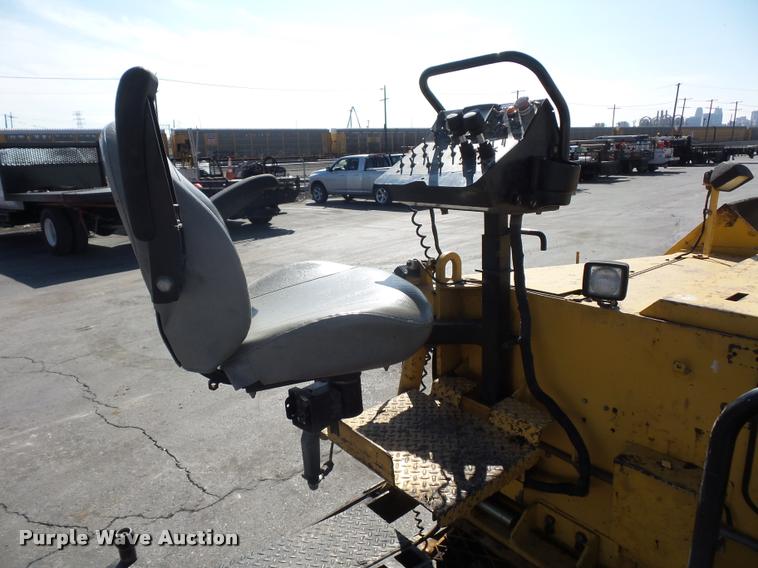 image for item L4600 2012 Weiler P-385 paver