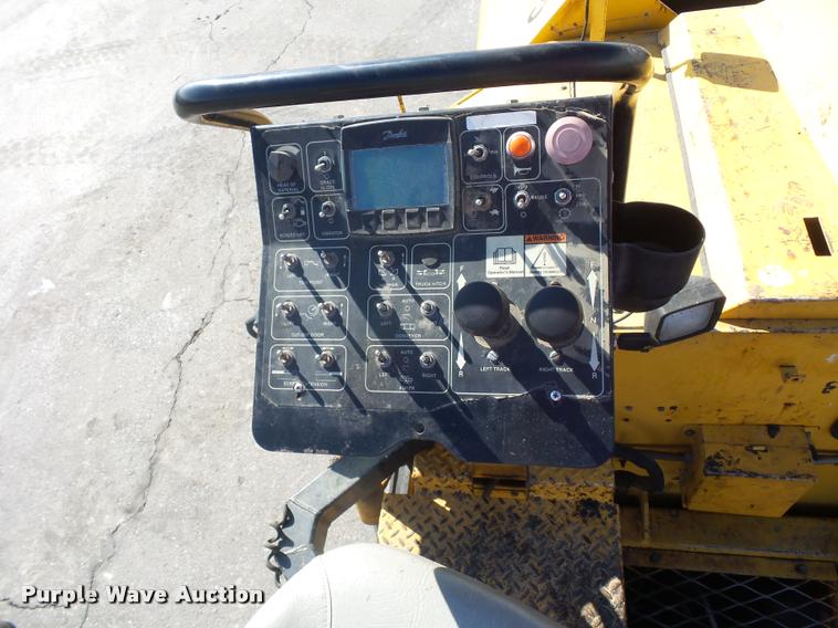 image for item L4600 2012 Weiler P-385 paver