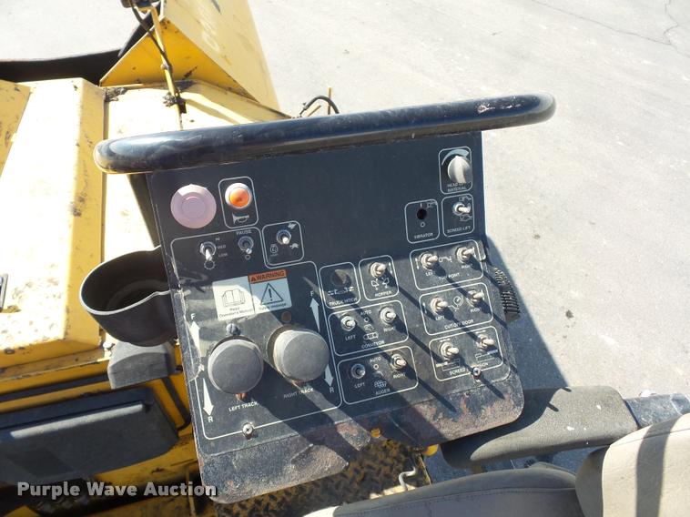 image for item L4600 2012 Weiler P-385 paver