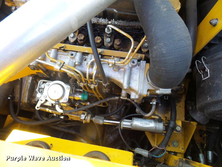 image for item L4600 2012 Weiler P-385 paver