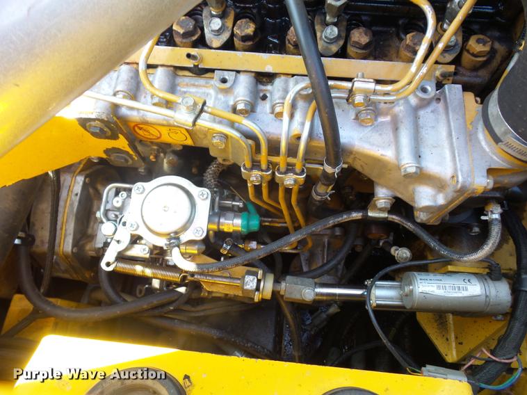 image for item L4600 2012 Weiler P-385 paver