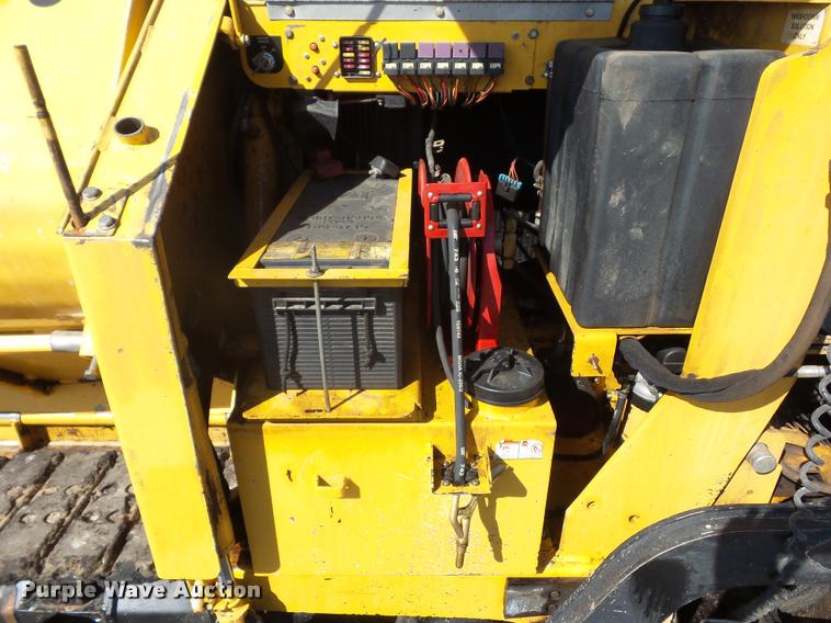 image for item L4600 2012 Weiler P-385 paver