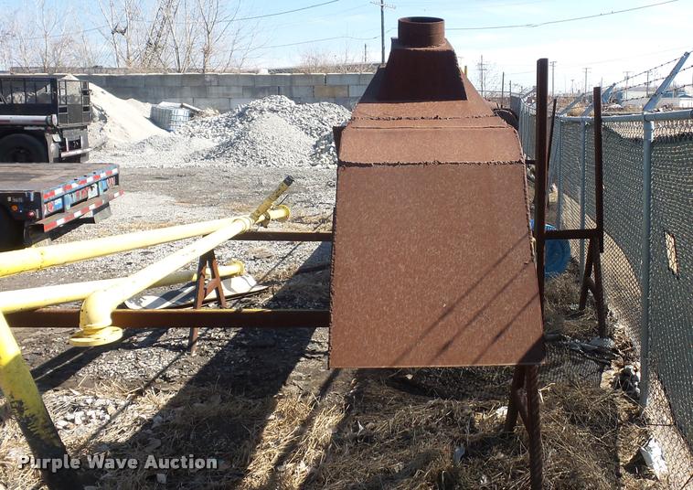 image for item L4606 E-Z Lift conveyor