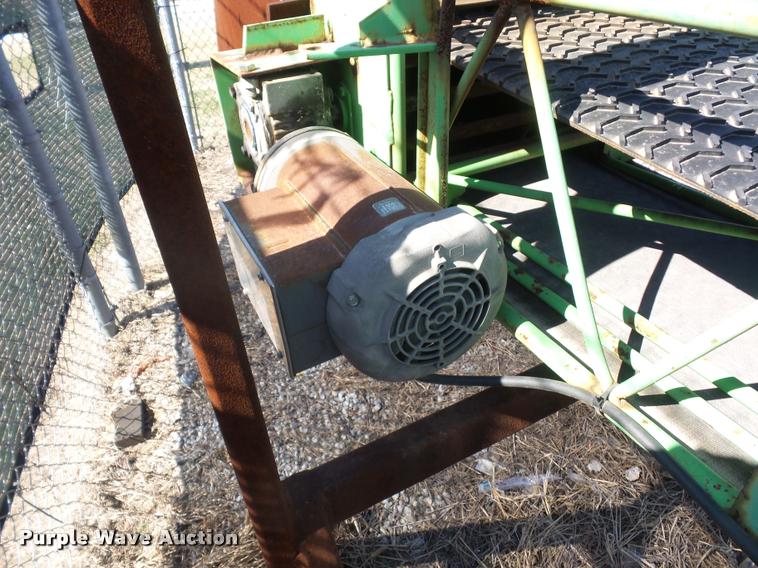 image for item L4606 E-Z Lift conveyor