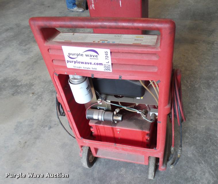 image for item L7245 Sun Motor Vac carbon cleaning system