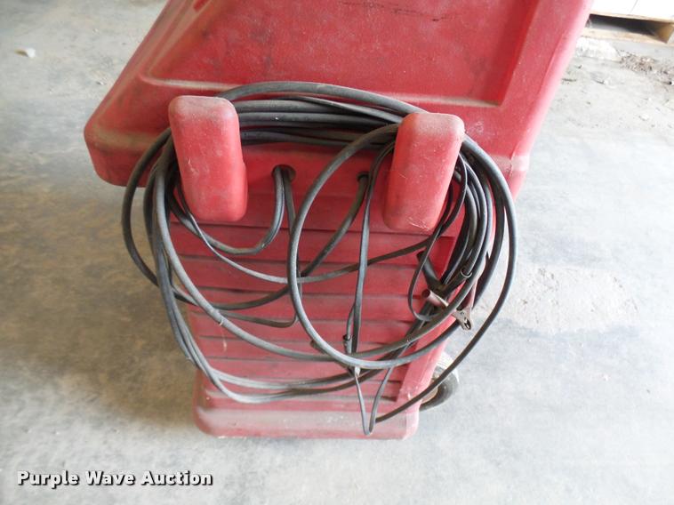 image for item L7245 Sun Motor Vac carbon cleaning system