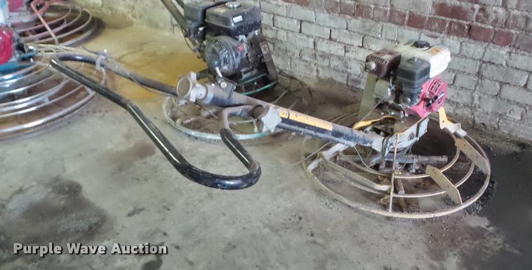 image for item V9032 Wacker power trowel