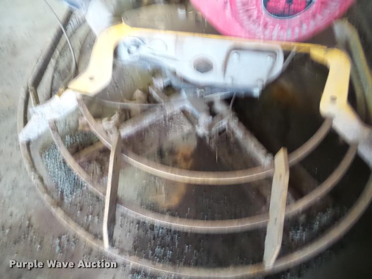 image for item V9032 Wacker power trowel