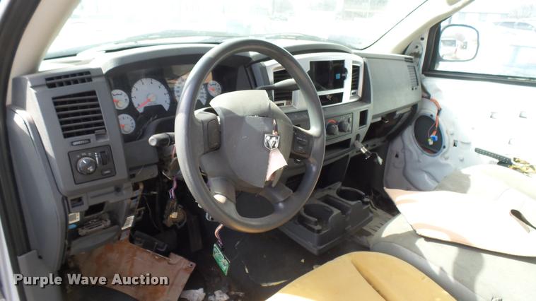 image for item DA0393 2007 Dodge Ram 1500 Quad Cab pickup truck