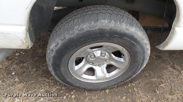 image for item DA0393 2007 Dodge Ram 1500 Quad Cab pickup truck