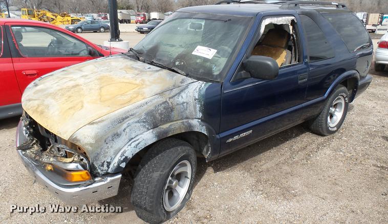 image for item DA0399 2000 Chevrolet Blazer SUV