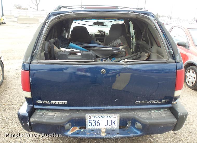 image for item DA0399 2000 Chevrolet Blazer SUV