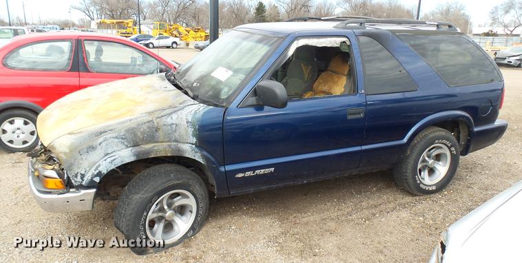 image for item DA0399 2000 Chevrolet Blazer SUV