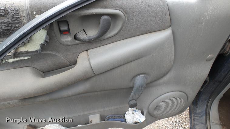 image for item DA0399 2000 Chevrolet Blazer SUV